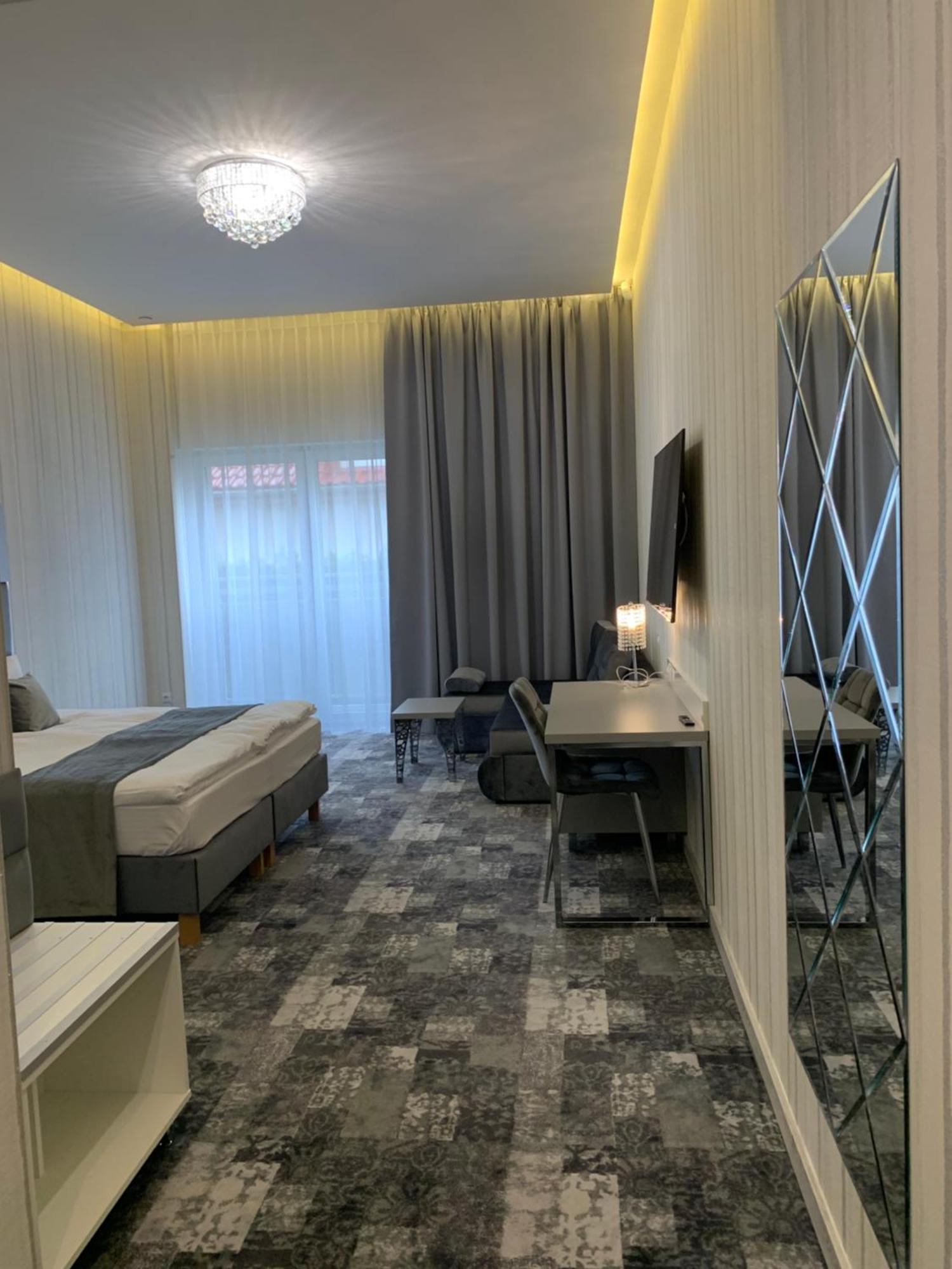 Piramida Aparthotel โบเลสวาเวียส ภายนอก รูปภาพ
