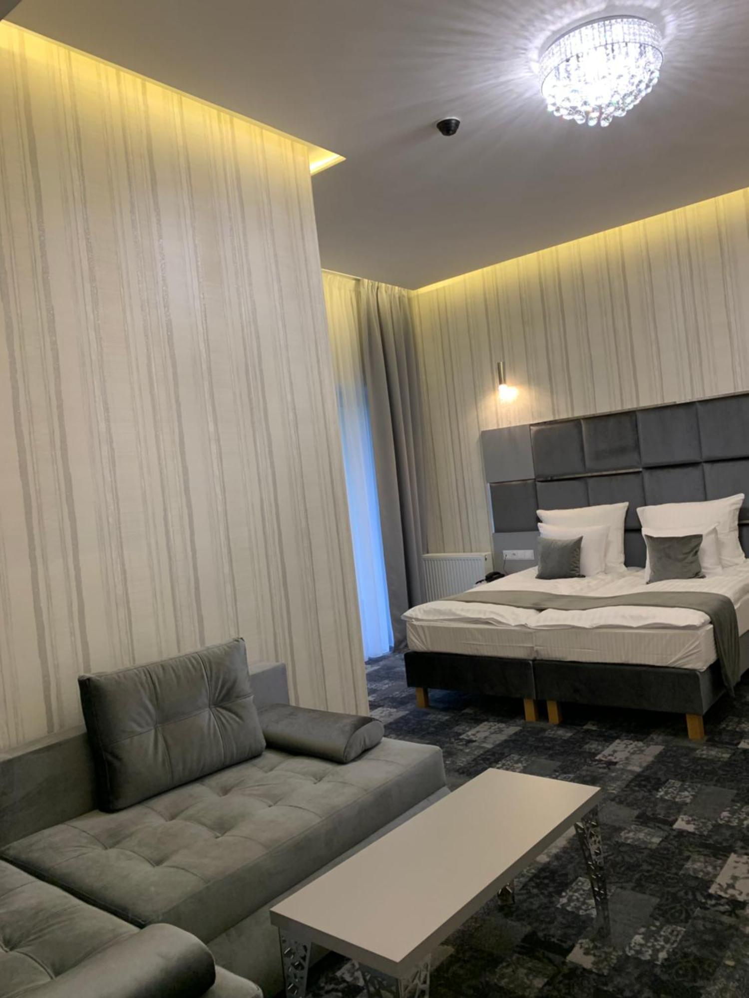 Piramida Aparthotel โบเลสวาเวียส ภายนอก รูปภาพ