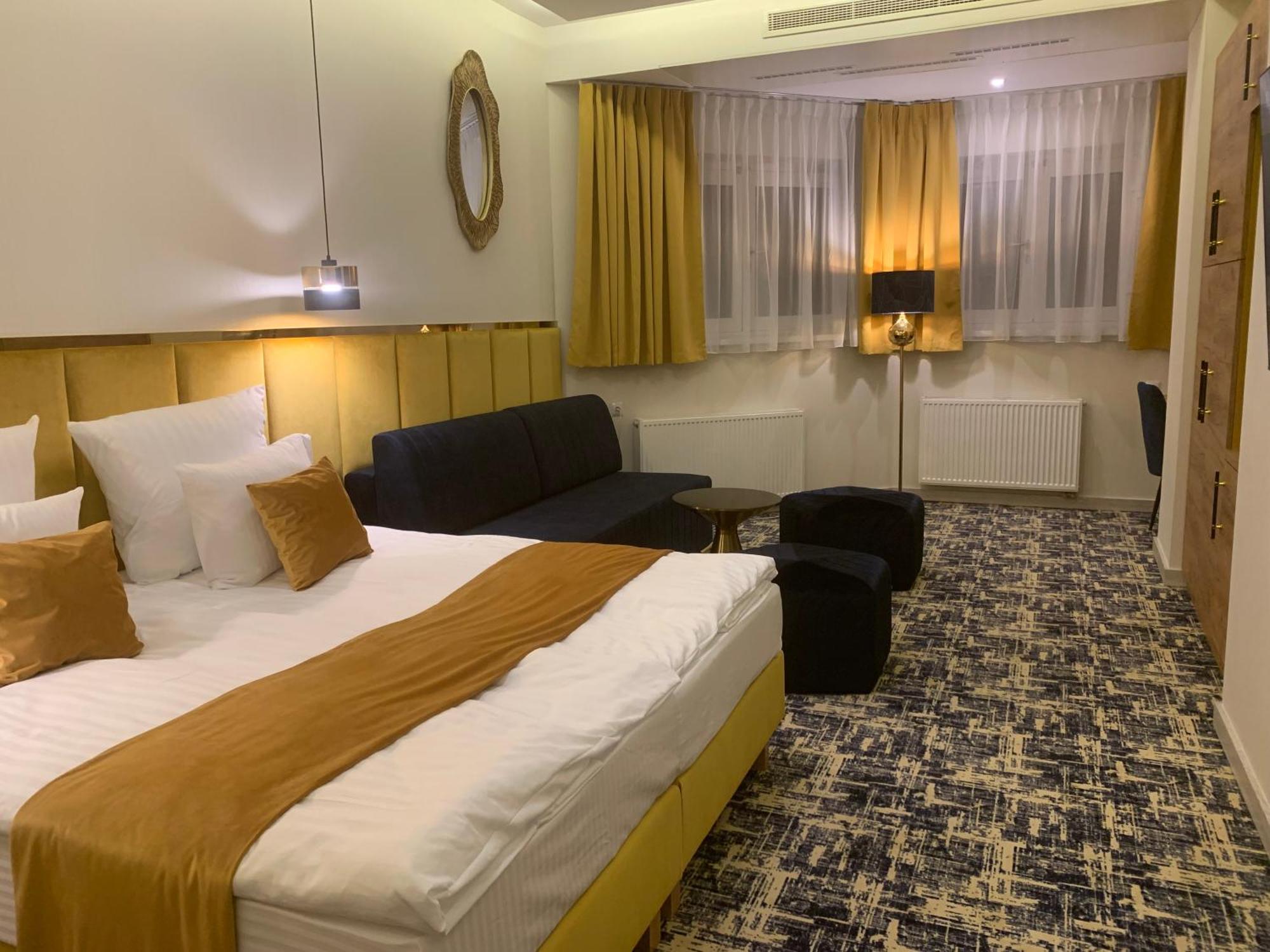 Piramida Aparthotel โบเลสวาเวียส ภายนอก รูปภาพ