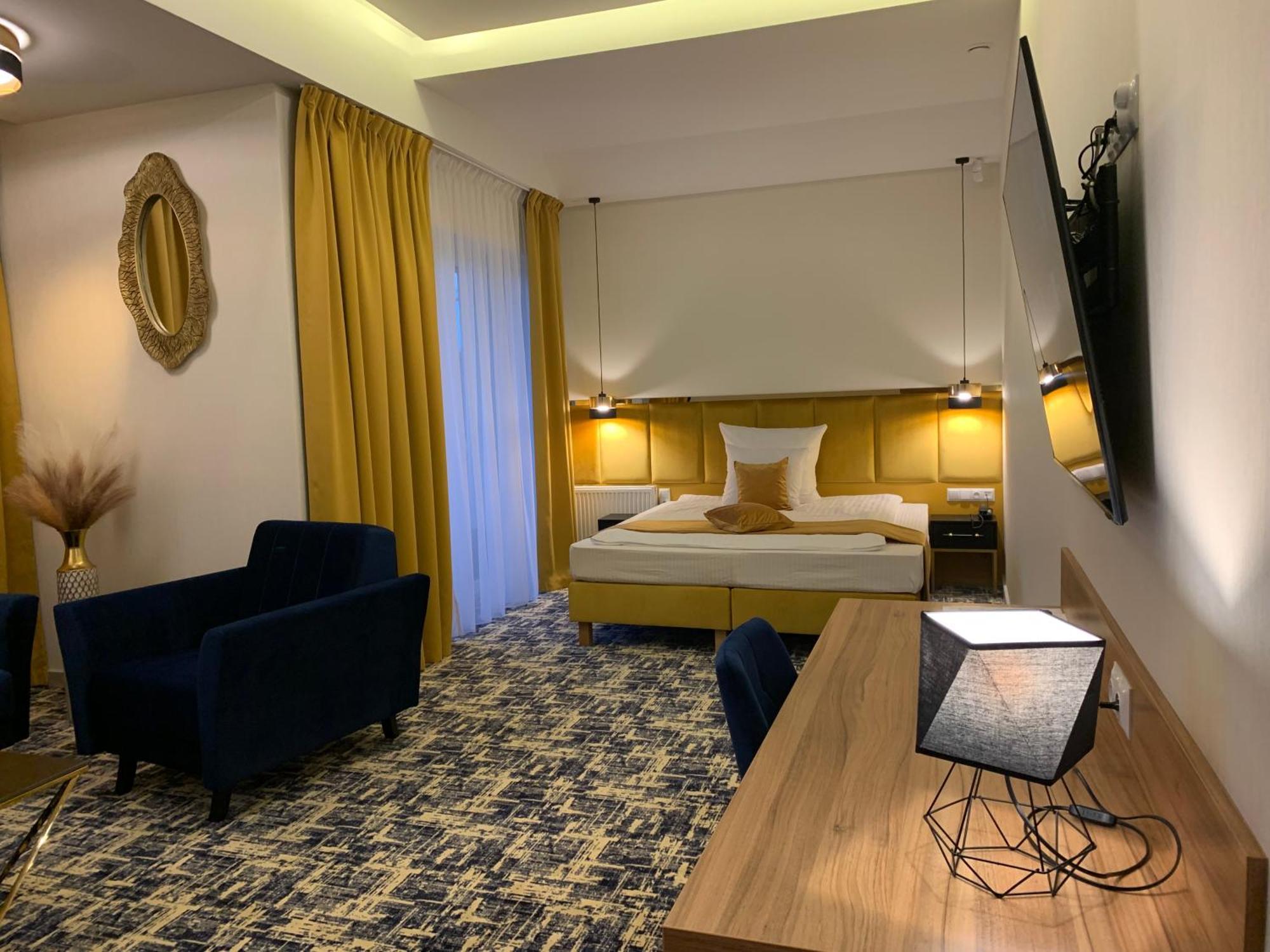 Piramida Aparthotel โบเลสวาเวียส ภายนอก รูปภาพ